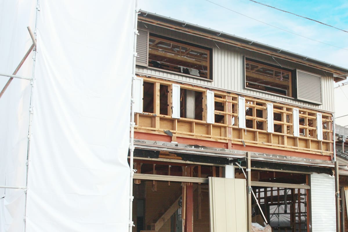 近隣への配慮と徹底した清掃を欠かしません